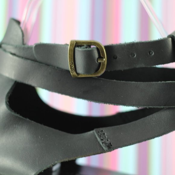 NWOT EMU Black Leather sandals - Picture 13 of 16